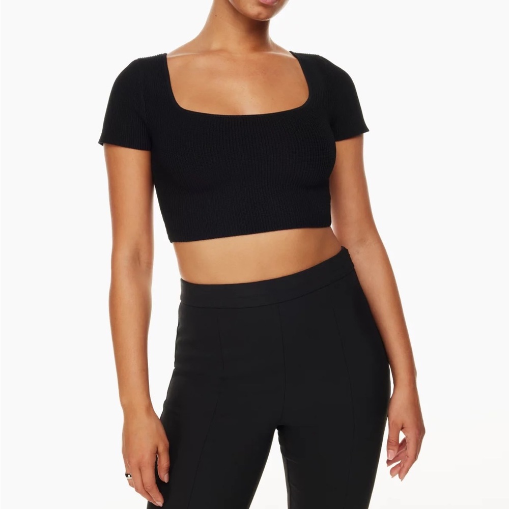Brand new Babaton Sculpt Knit Squareneck Top
